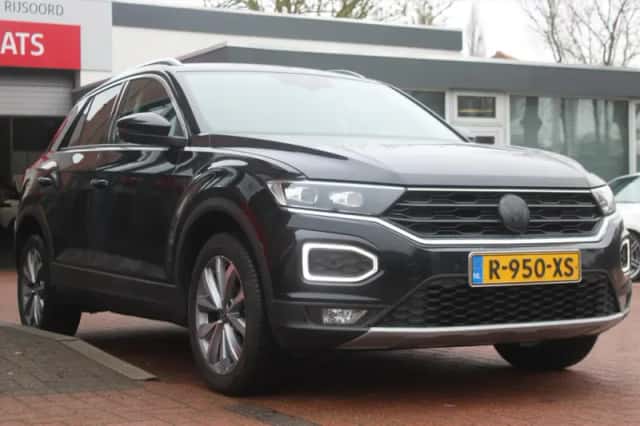 Volkswagen T-Roc (2022) thumbnail 6