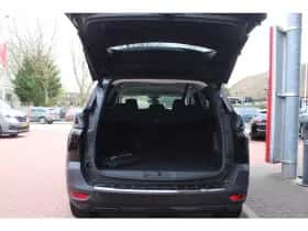 Peugeot 5008 (2021) thumbnail 16