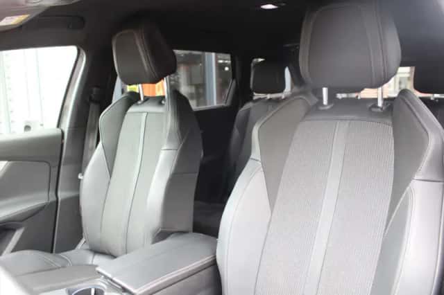 Peugeot 5008 (2022) thumbnail 15