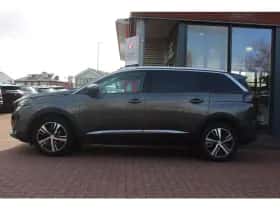 Peugeot 5008 (2021) thumbnail 2