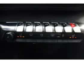 Peugeot 5008 (2021) thumbnail 11