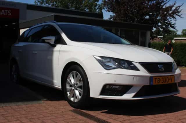 SEAT Leon (2018) thumbnail 6