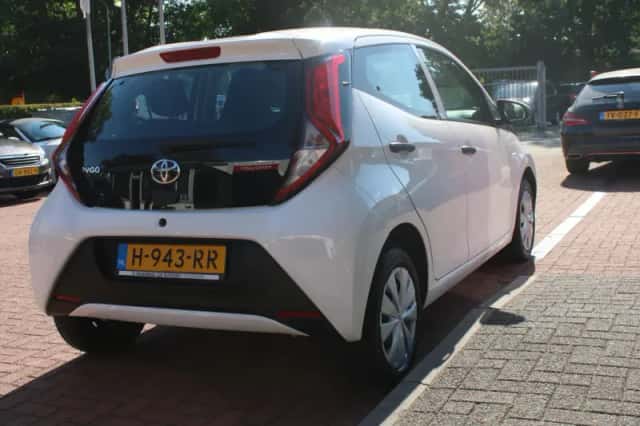 Toyota Aygo (2020) thumbnail 5