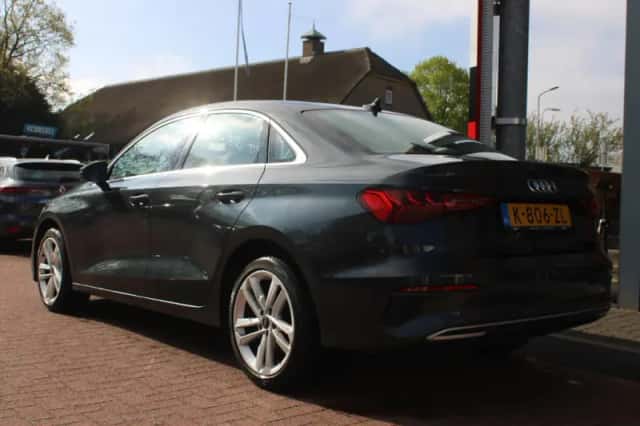 Audi A3 (2021) thumbnail 3