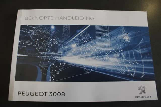 Peugeot 3008 (2019) thumbnail 14