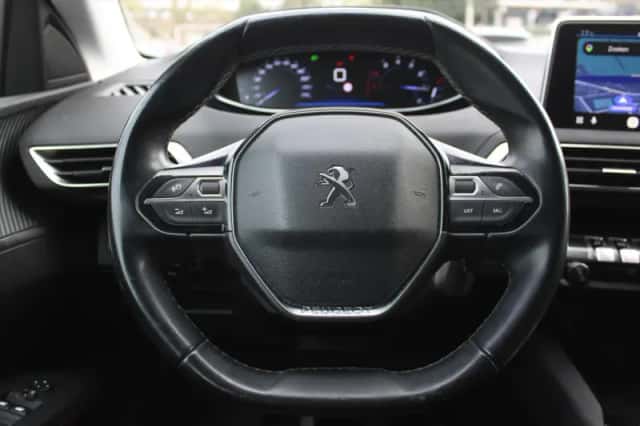 Peugeot 3008 (2019) thumbnail 8