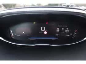 Peugeot 3008 (2022) thumbnail 11