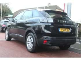 Peugeot 3008 (2022) thumbnail 3