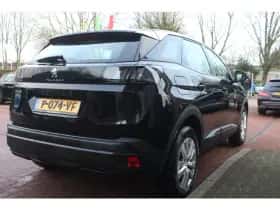 Peugeot 3008 (2022) thumbnail 5