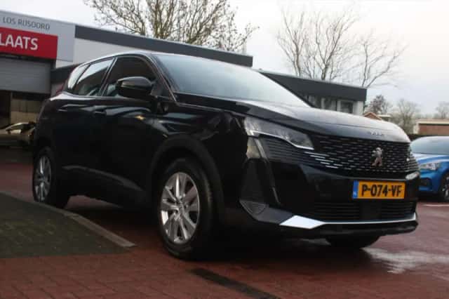 Peugeot 3008 (2022) thumbnail 6