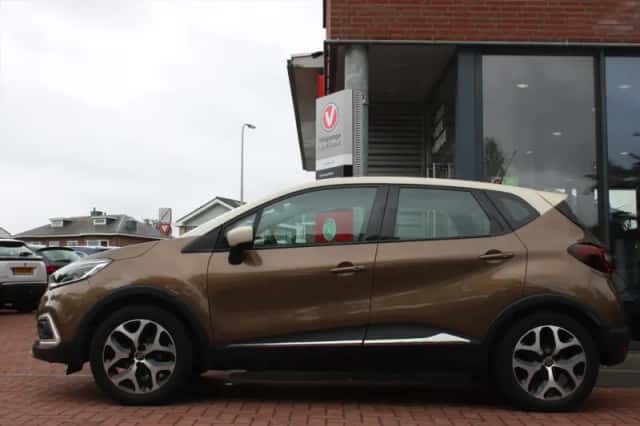 Renault Captur (2018) thumbnail 2