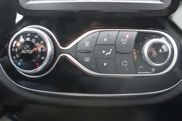 Renault Captur (2018) thumbnail 11