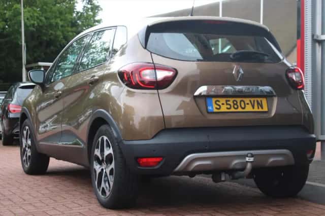 Renault Captur (2018) thumbnail 3