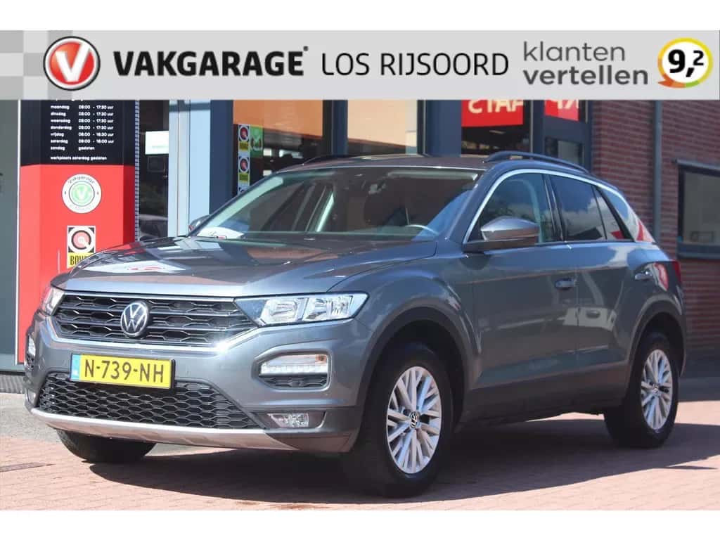 Volkswagen T-Roc (2021) — foto 1