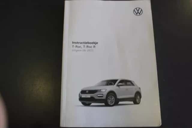 Volkswagen T-Roc (2021) thumbnail 17