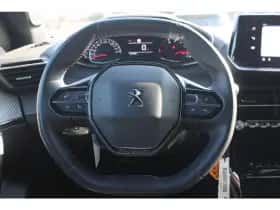 Peugeot 2008 (2023) thumbnail 7