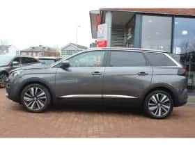 Peugeot 5008 (2017) thumbnail 2