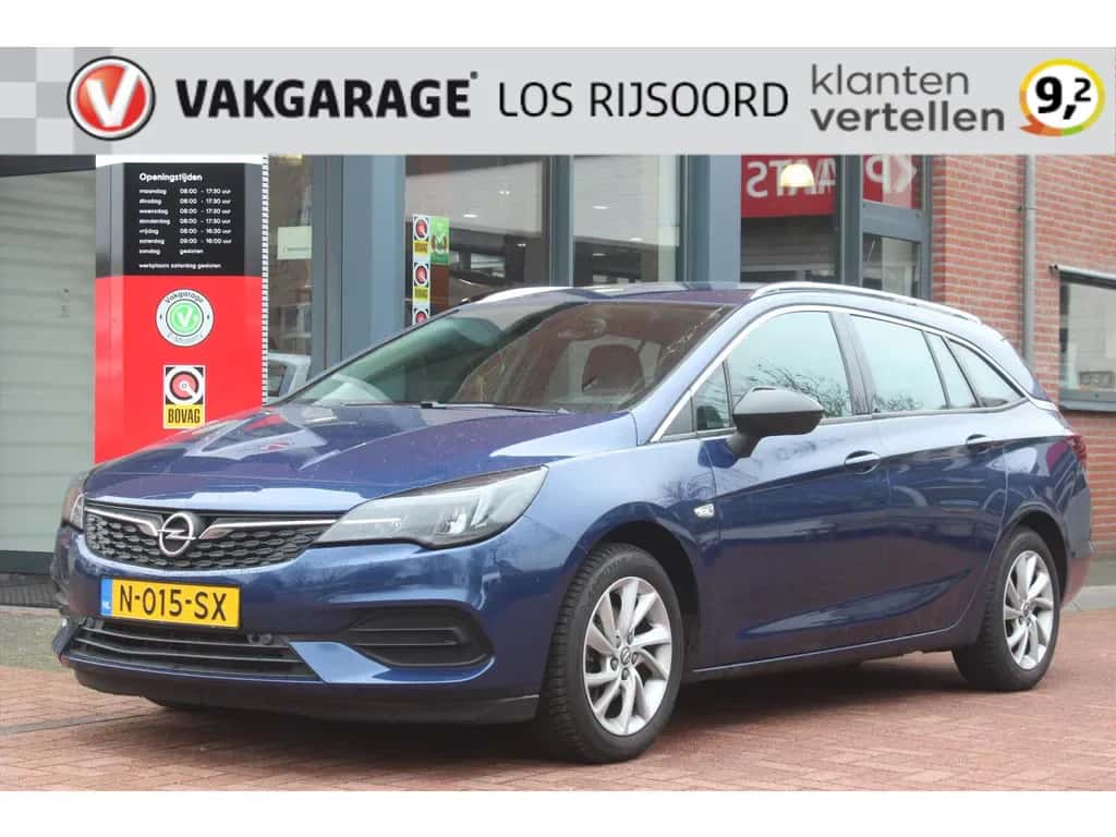 Opel Astra (2021) — foto 1