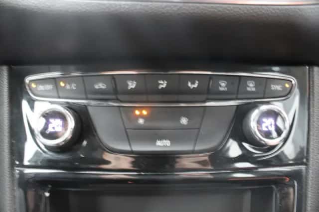 Opel Astra (2021) thumbnail 11