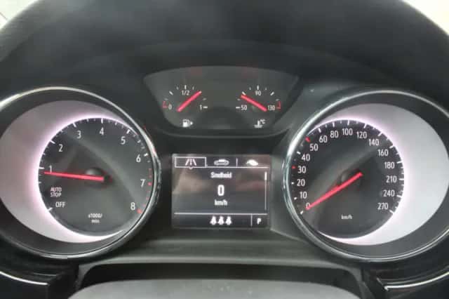 Opel Astra (2021) thumbnail 12