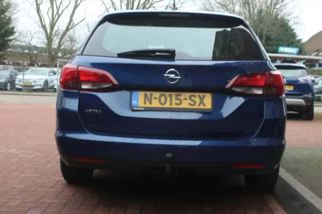 Opel Astra (2021) thumbnail 4