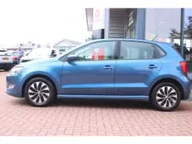 Volkswagen Polo (2016) thumbnail 2