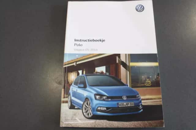 Volkswagen Polo (2016) thumbnail 16