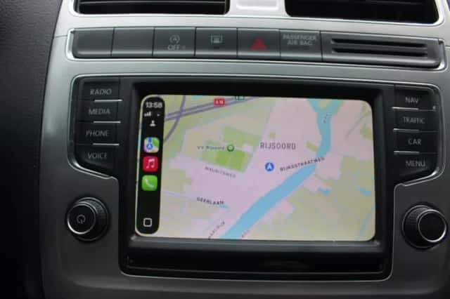 Volkswagen Polo (2016) thumbnail 9