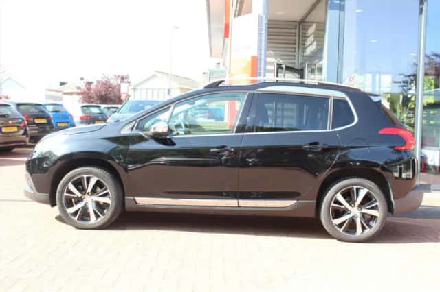 Peugeot 2008 (2013) thumbnail 2
