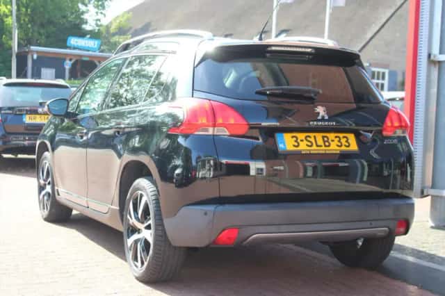 Peugeot 2008 (2013) thumbnail 3