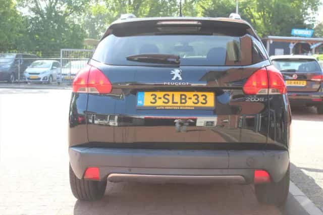 Peugeot 2008 (2013) thumbnail 4