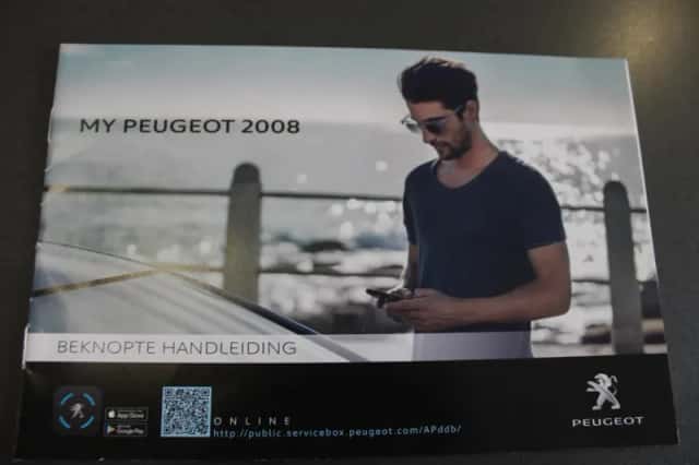 Peugeot 2008 (2021) thumbnail 16