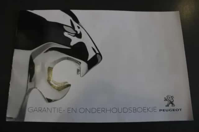 Peugeot 2008 (2021) thumbnail 17