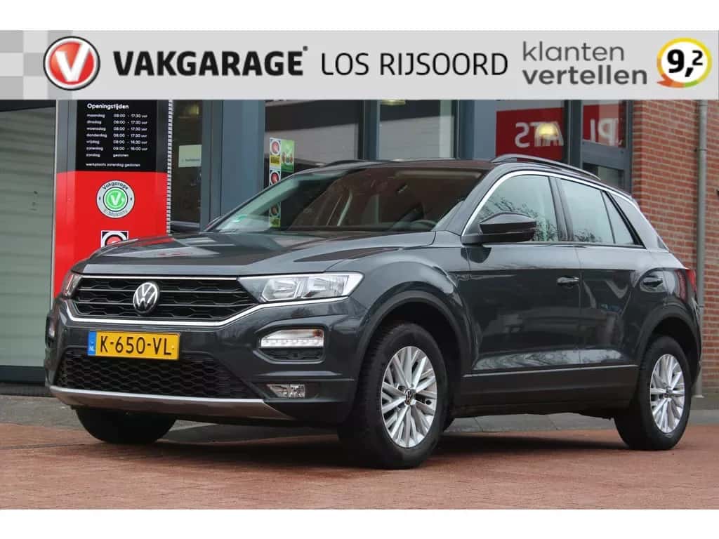 Volkswagen T-Roc (2021) — foto 1