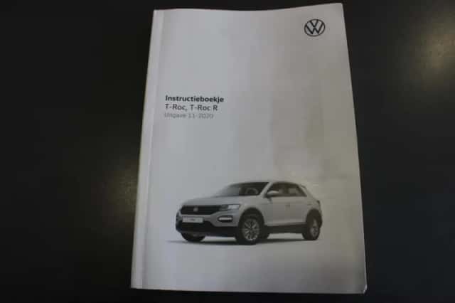 Volkswagen T-Roc (2021) thumbnail 16