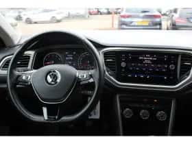 Volkswagen T-Roc (2021) thumbnail 7
