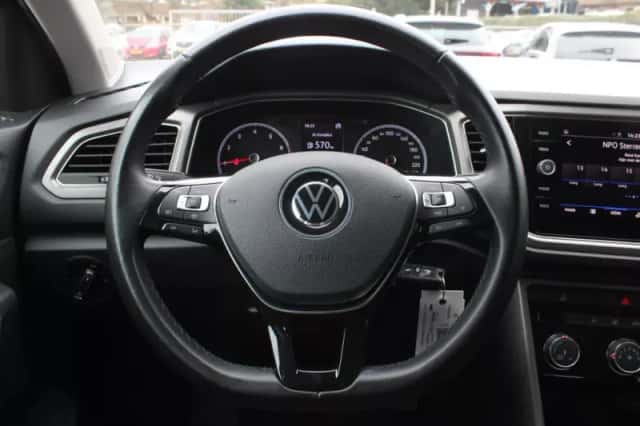 Volkswagen T-Roc (2021) thumbnail 8