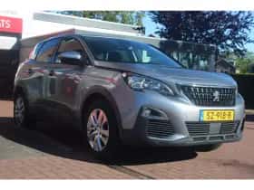 Peugeot 3008 (2018) thumbnail 6