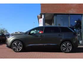 Peugeot 5008 (2020) thumbnail 2