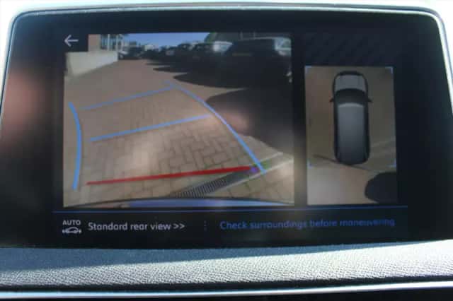 Peugeot 5008 (2020) thumbnail 12