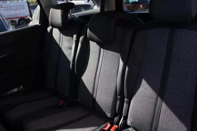 Peugeot 5008 (2020) thumbnail 15
