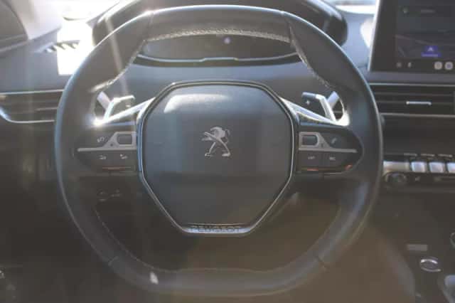 Peugeot 5008 (2020) thumbnail 8