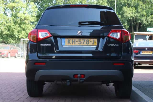 Suzuki Vitara (2016) thumbnail 4