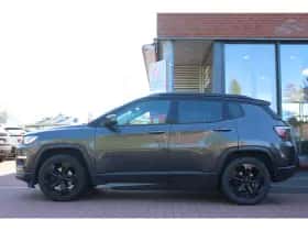 Jeep Compass (2019) thumbnail 2