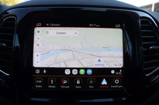 Jeep Compass (2019) thumbnail 11