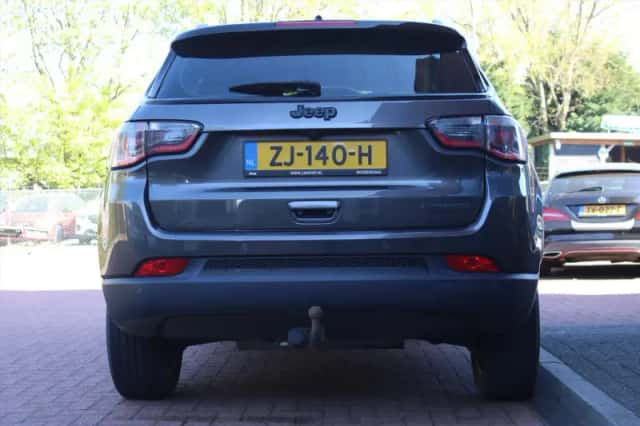 Jeep Compass (2019) thumbnail 4