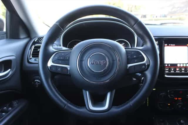 Jeep Compass (2019) thumbnail 8