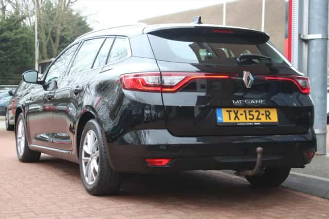 Renault Mégane (2018) thumbnail 3