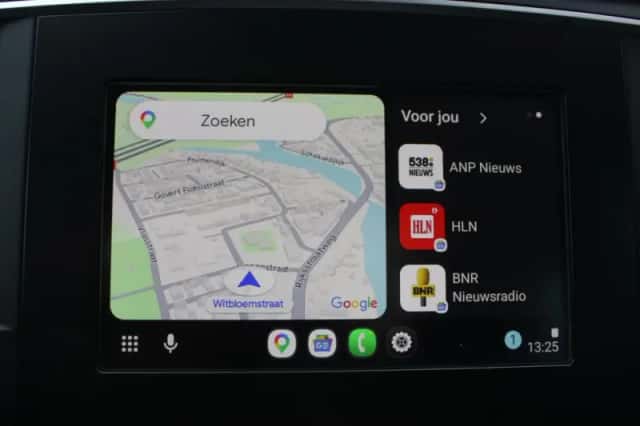 Renault Mégane (2018) thumbnail 9
