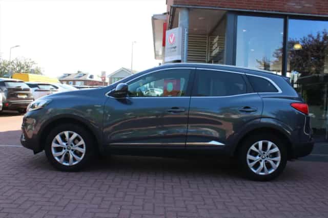 Renault Kadjar (2018) thumbnail 2